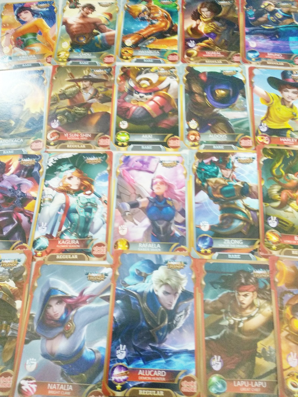 Example of a non-AR Choki Choki Mobile Legends collectible card featuring a Mobile Legends hero character.