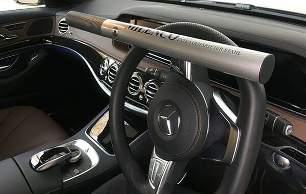 Steering Wheel Lock as a visible deterrent for car theft prevention